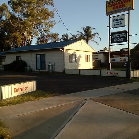 פארקס Newell Hwy Caravan Park מראה חיצוני תמונה